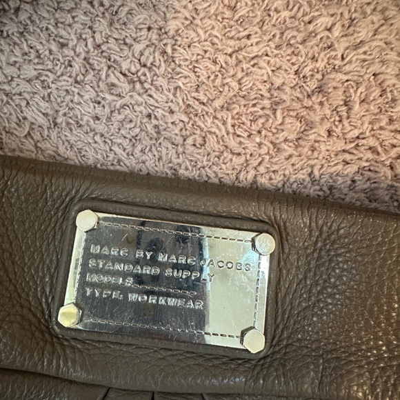 EUC MARC JACOBS - Brown Taupe Mushroom Shoulder Bag - Picture 4 of 8